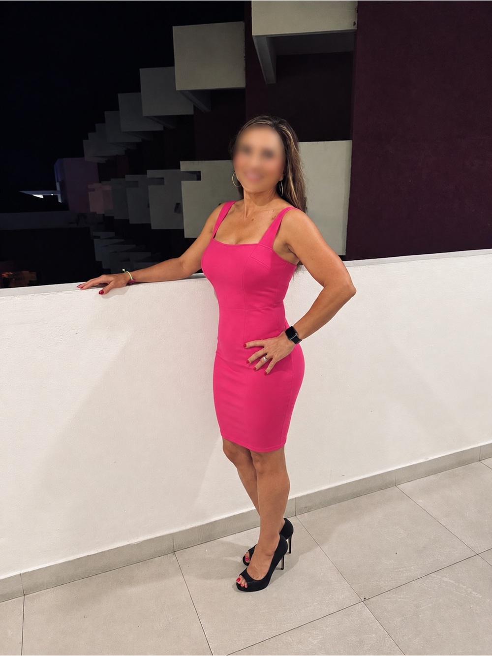 Betsey Johnson Hot Pink Bodycon Dress Size 2 Gold Heart Zip
